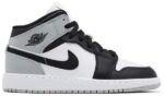 Air Jordan 1 Mid Older Kids' Shoes - Image 8