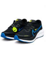 Nike Air Alpha Zoom Runner shoes featuring a white sole and blue accents. - Image 2