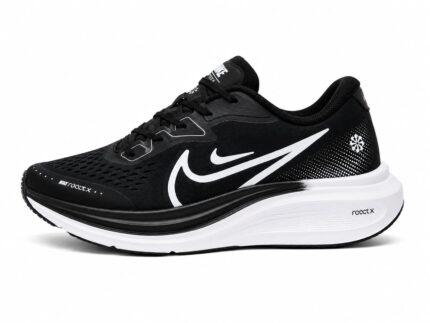 Nike Air Alpha Zoom Runner shoes in black and white.