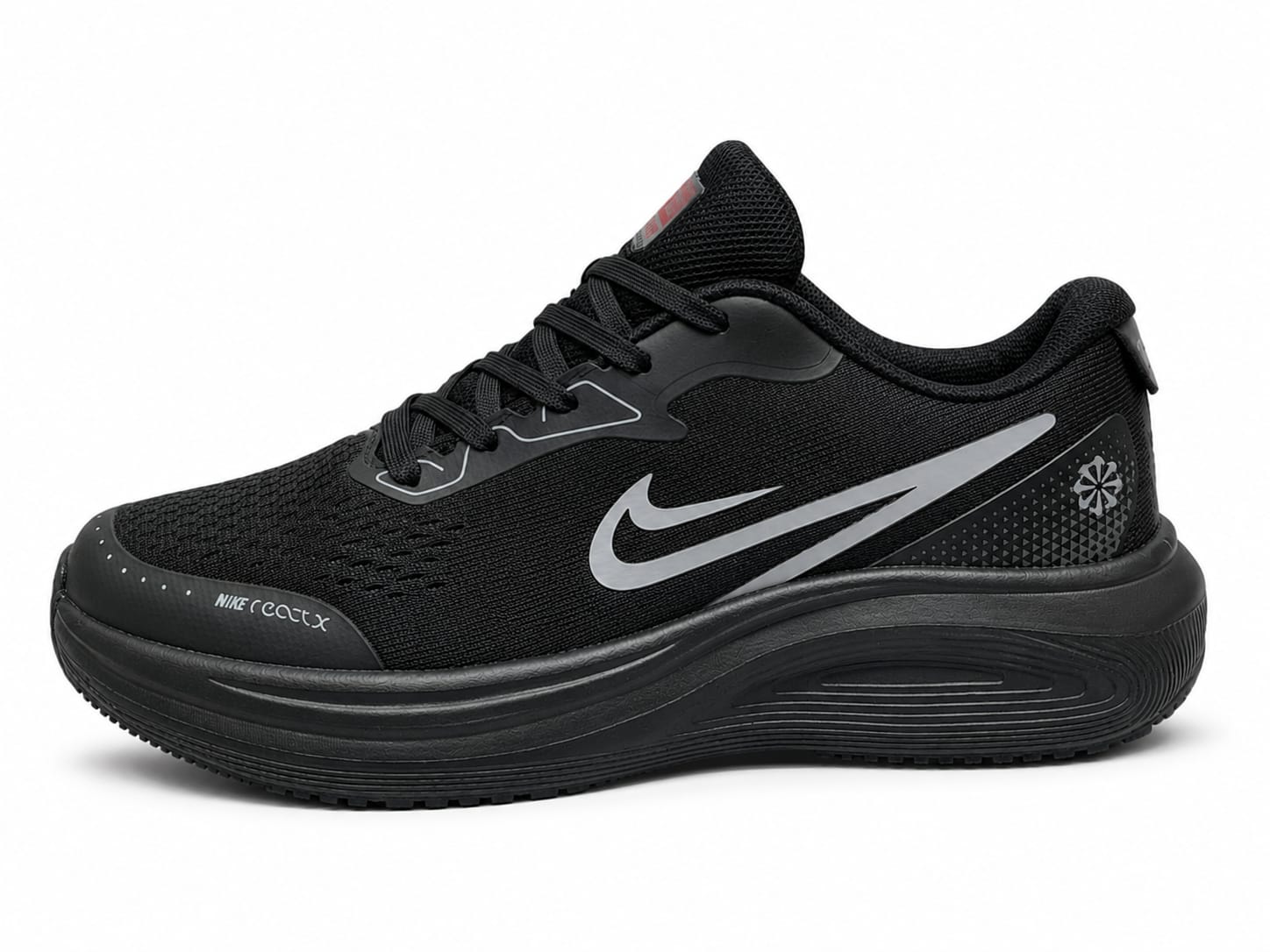WhatsApp Image 2026-06-24 at 2.27.23 AM (1) Nike Runners Complete Black - Image 1
