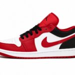 Nike Air Jordan 1 Low Bulls - Red